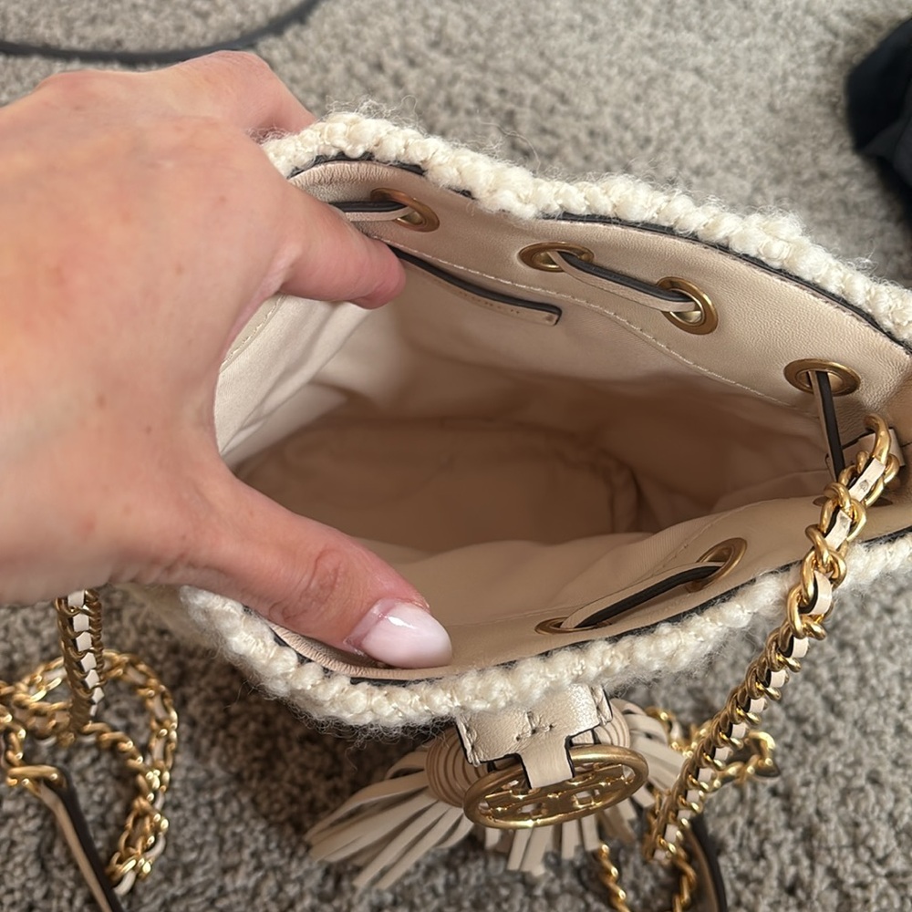Tory Burch bag! - Picture 2 of 7